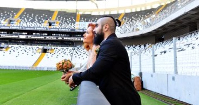 Beşiktaşlı Çift, Vodafone Arena'da Düğün Yaptı
