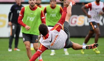 Sabri Sarıoğlu bu röveşatayla Eren Derdiyok'a meydan okudu