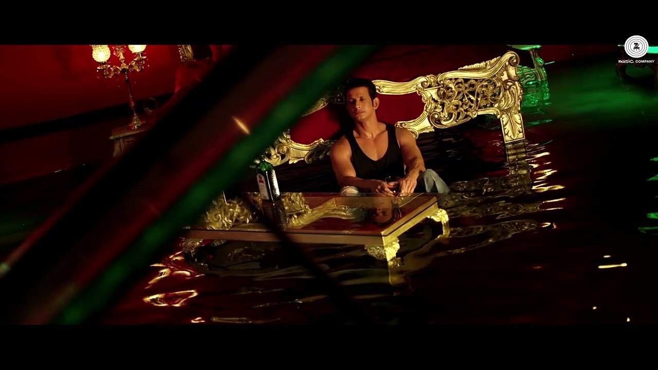 Tu Zaroorat Nahi Tu Zaroori Hai - Fuddu _ Sharman Joshi & Sunny Leone _ Ranbir Kapoor