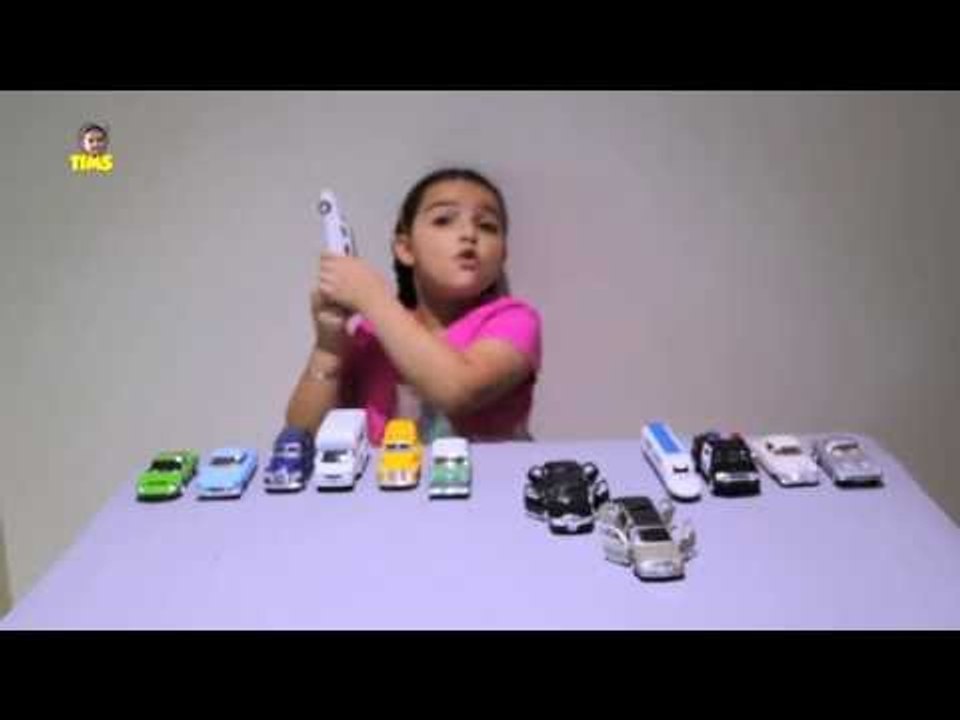 Learn Colors with Cars | Count Street Vehicles | Transport | The Issy Missy Show