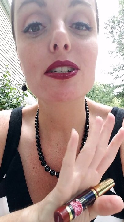 LIPSTIK MAGIC