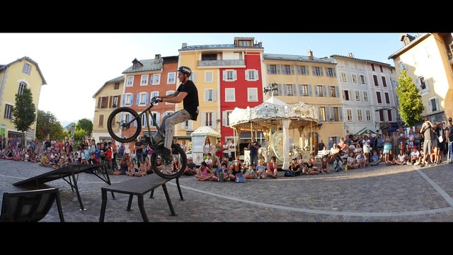 Démonstration VTT trial freestyle et Freerun Infinity Street 2016