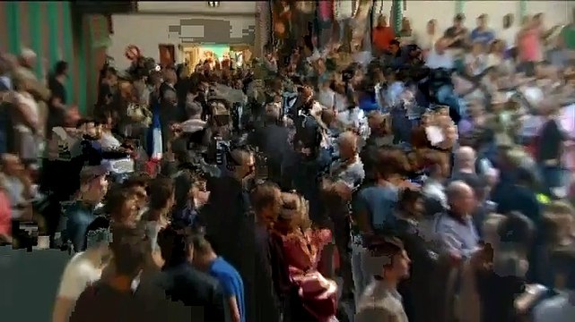 Ici c'est la France, ce n'est pas le Gabon ! : Sarkozy réagit à l'irruption de militants gabonais dans son meeting