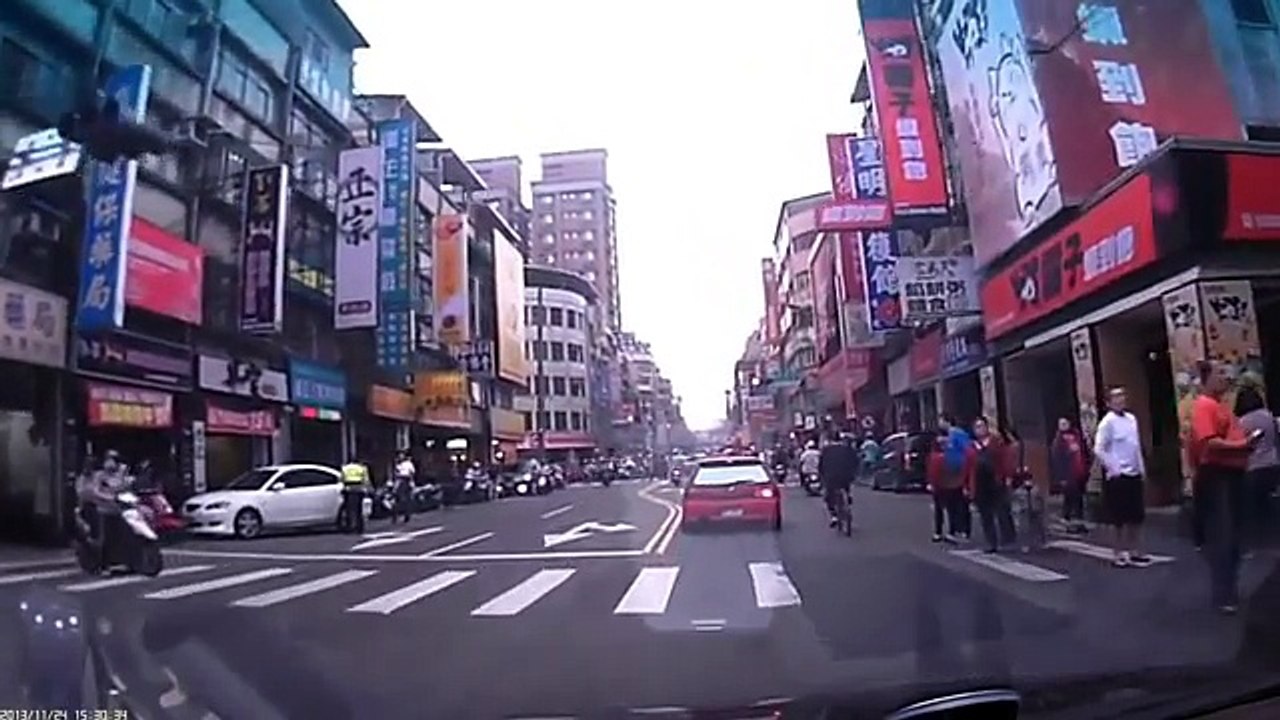 Compilation MOTO crash November 2013 motorcycle accident