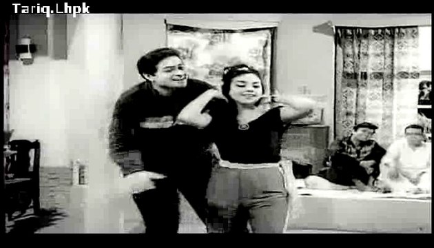 Yeh jhuki jhuki nigahen teri yeh ruki ruki si aahen teri dil ka raaz keh gai=1964