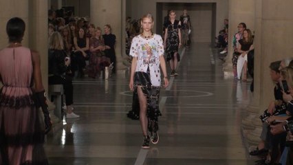 London Fashion Week | Spring 2017 Ready-to-Wear