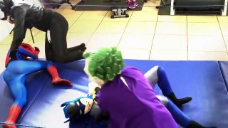 Spiderman vs Venom vs Batman vs Joker - WWS World Wrestling Superheroes