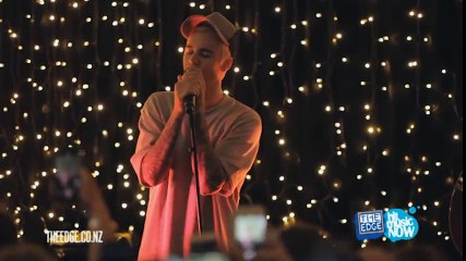 Justin Bieber gây choáng với khả năng hát live cực ngọt
