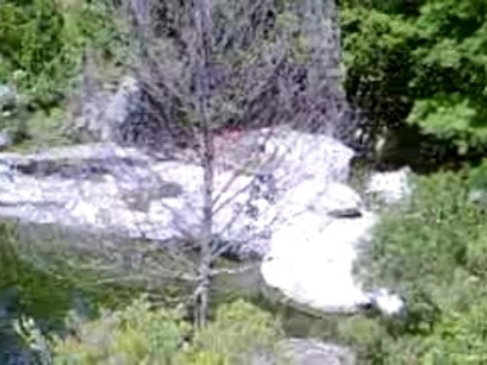 jaoued en dirt a la riviere