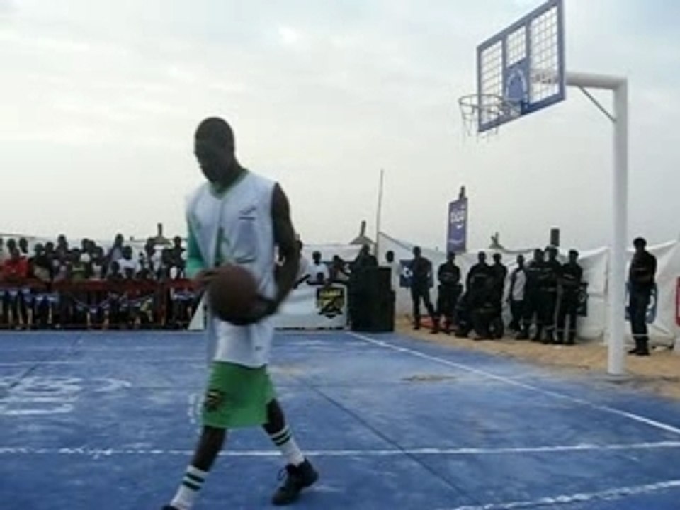 Xballplayground slamdunk_Cheikh Mbacke