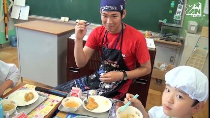 Khám phá một buổi ăn trưa tại trường học Nhật Bản