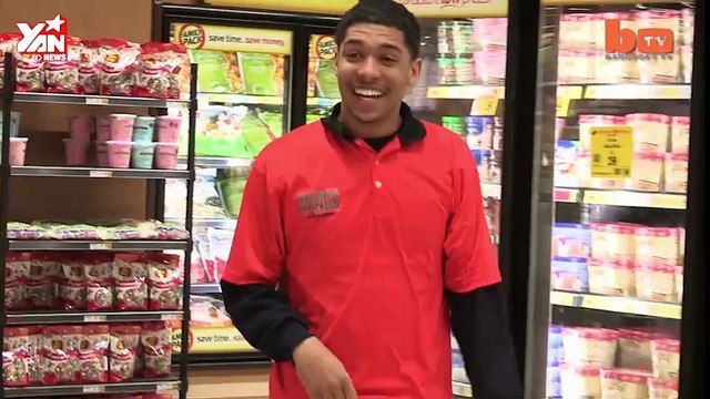 gặp gỡ hai bố con có chiếc lưỡi to nhất thế giới