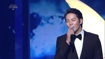 Joo Won singing