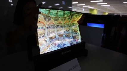 14/8 - Tivi bằng plastic lần đầu xuất hiện