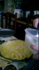 SUCRE SUR LA TARTE AUX POMMES
