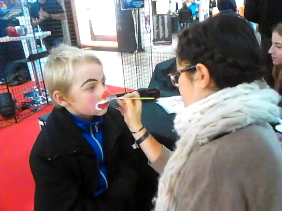 JE ME FAIT MAQUILLER  A AMIENS