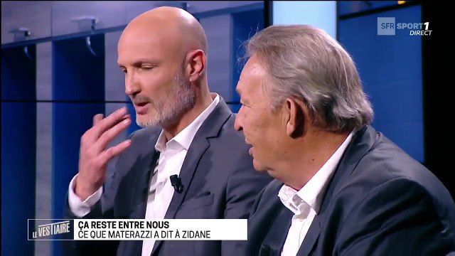 VIDEO - Le Vestiaire : Ce que dit Materazzi au médecin qui soigne Zidane en finale de la Coupe du Monde 2006 : Il est mort le vieux !