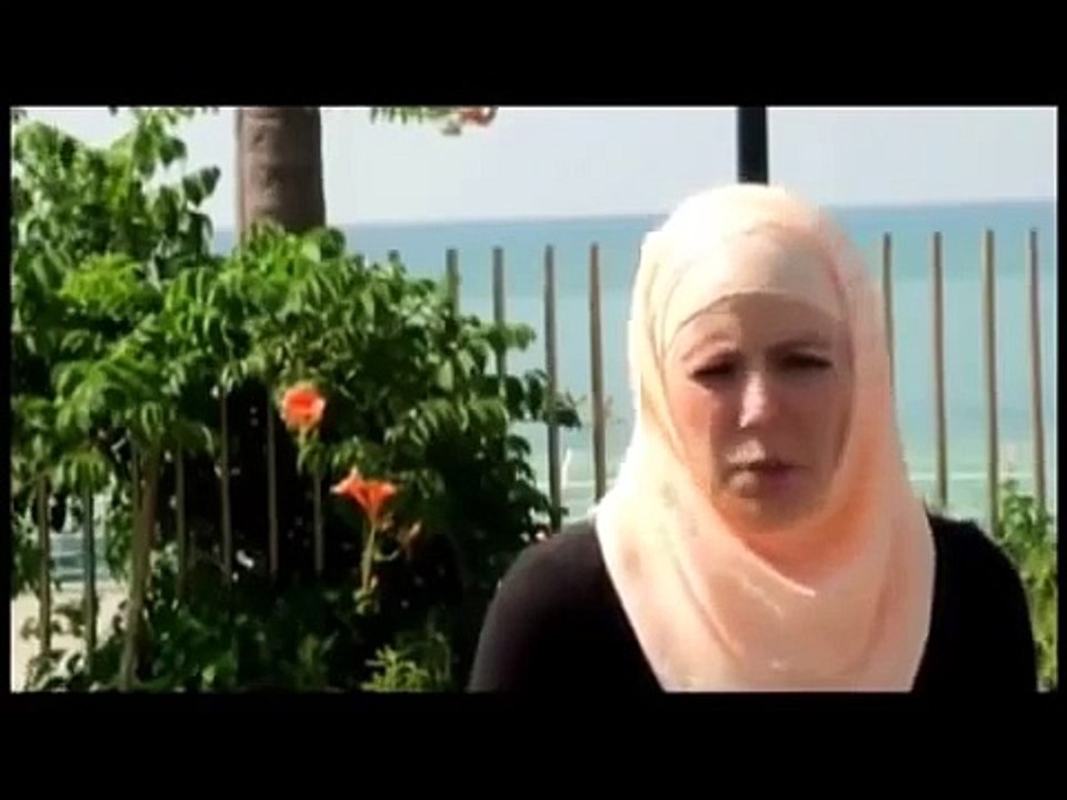 Christian Woman Converts To Islam-MP4  480p