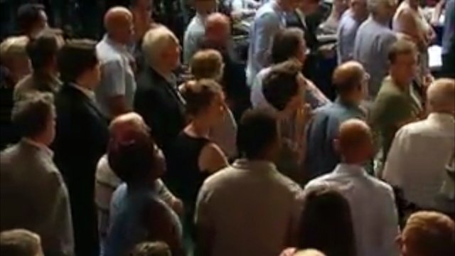 Sarkozy : Ici, c'est la France. Si vous voulez parler du Gabon, retournez-y