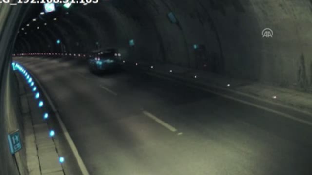 Tünelde İnsanlık Ölmüş Dedirten Kaza