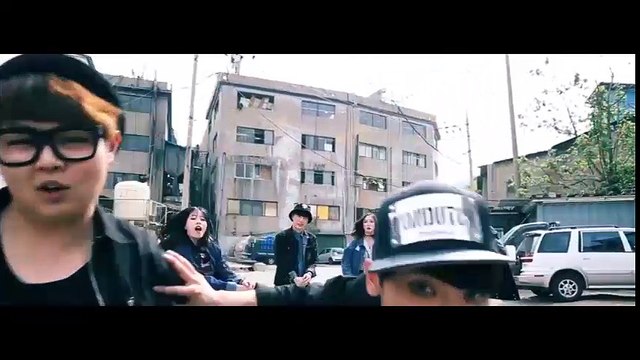 MV cover Loser đầy công phu