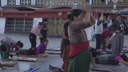 El budismo, permanente campo de disputa política en el Tíbet