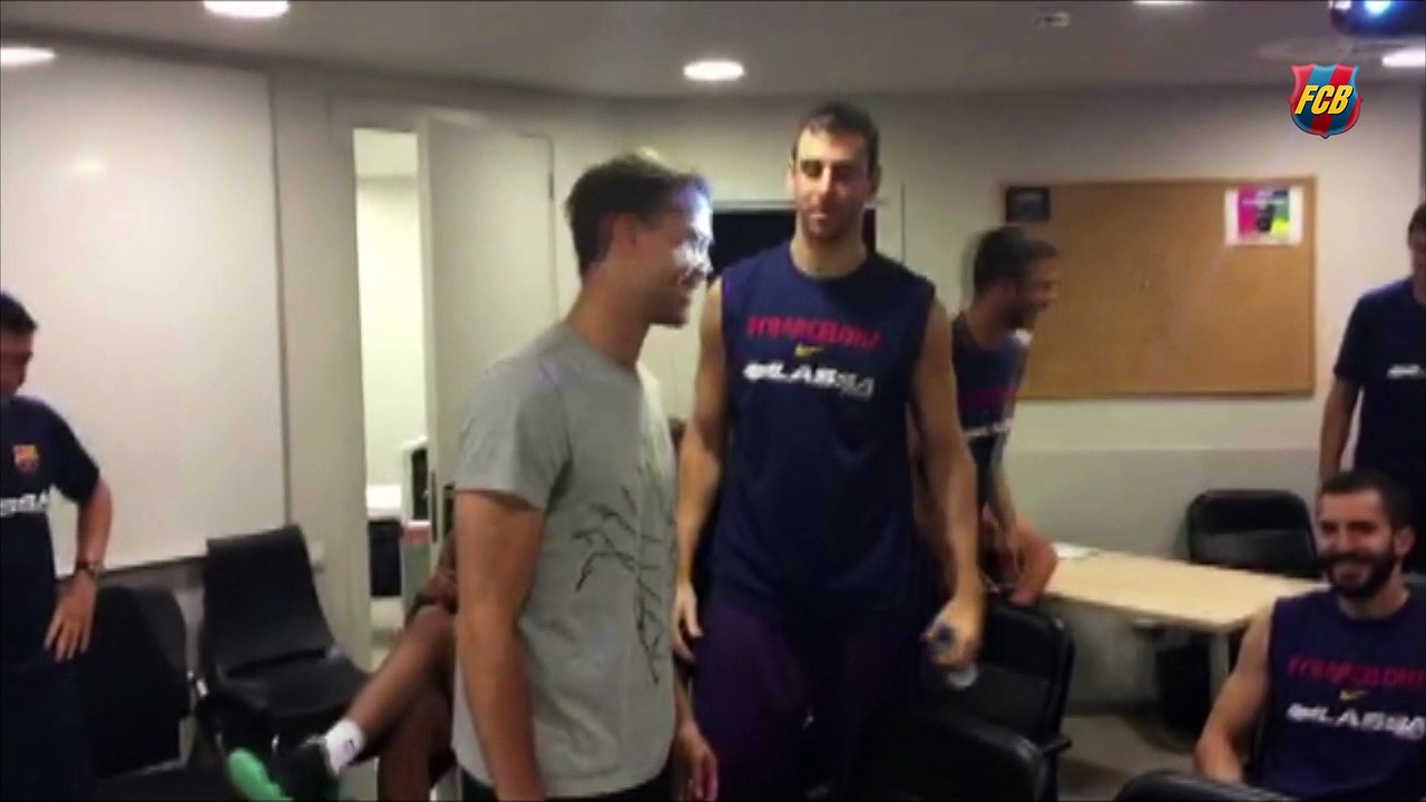 Koponen greets his teammates