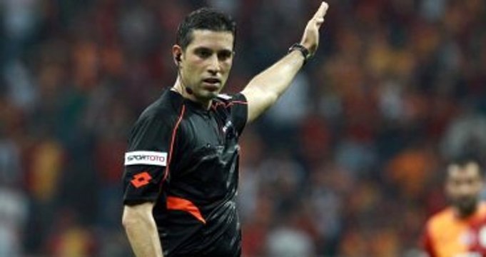 Beşiktaş - Galatasaray Derbisini Ali Palabıyık Yönetecek