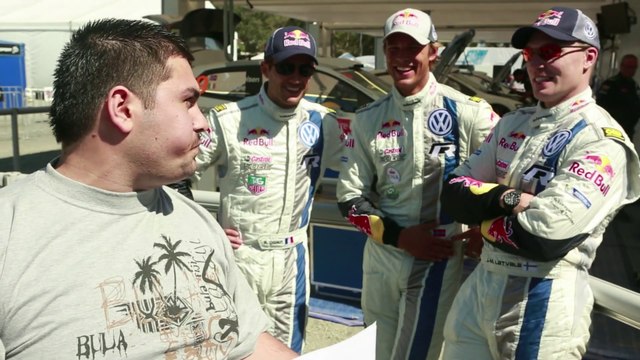 Ce gars imite les bruits de Formule 1 et voitures de rallye !