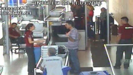 Fetö İmamı"Nın Havalimanındaki Görüntüleri Kameralara Yansıdı