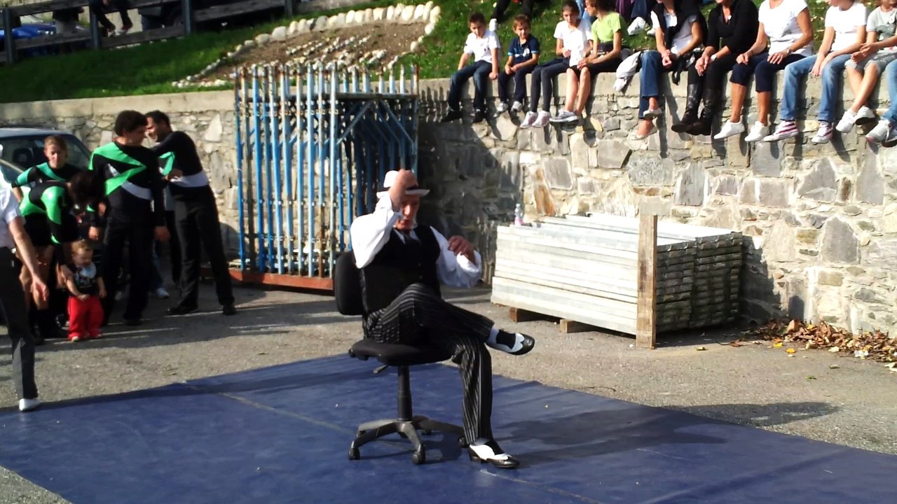1 Silvio Angela Show