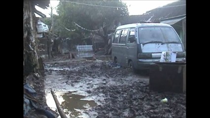 Indonésie: au moins 26 morts dans des inondations