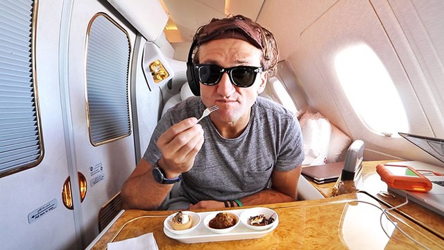 Un YouTubeur teste la 1ère classe d'Emirates