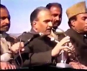 Afsoos Hai Ke New Generation Zia Ul Haq Se Nafrat Karti Hai