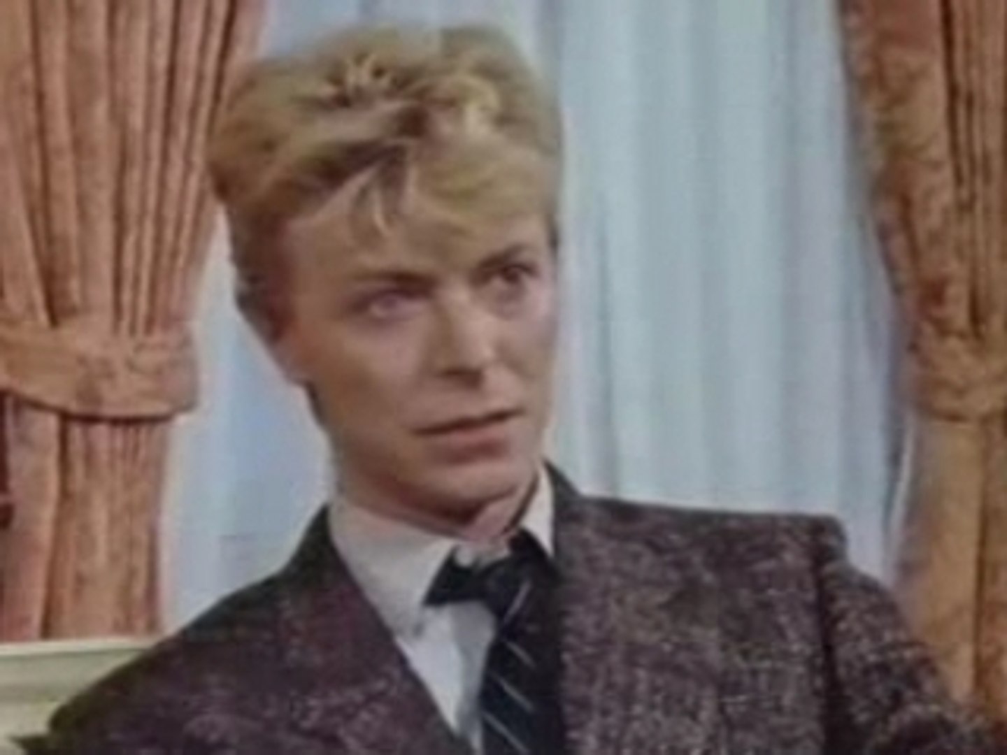 ⁣David Bowie Interview 1983