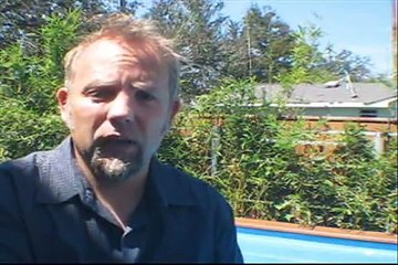 Un architecte transforme un conteneur en piscine, le résultat est absolument sublime ! Et c'est moitié moins cher qu'une piscine creusée