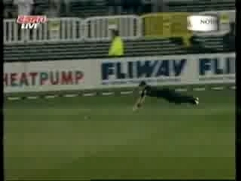 Funnycricket clip again
