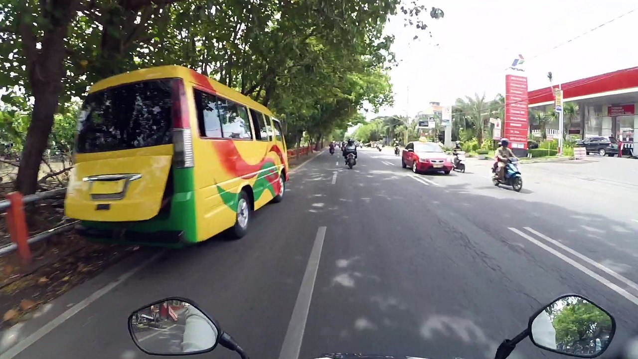 Sparkling Surabaya || Wonderful indonesia || at ngagel street
