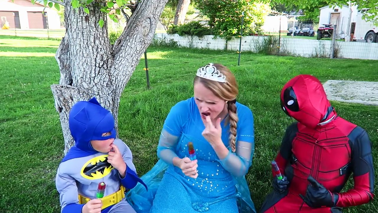 UGLY FROZEN ELSA vs Dentist! Spiderman & Deadpool vs Doctor Joker Rainbow face Funny Prank _ comics-W6EsibifIl8 1
