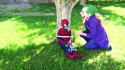 UGLY FROZEN ELSA vs Dentist! Spiderman & Deadpool vs Doctor Joker Rainbow face Funny Prank _ comics-W6EsibifIl8 2