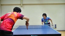 Des japonais virtuoses de la raquette qui font des trucs de malade au ping-pong, juste hallucinant