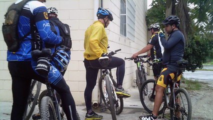 Mtb, 55 km, 9 amigos, Trilhas, pedalando com a bike Soul SL 129, 24v, aro 29, Cachoeiras do Vale do Paraíba, Taubaté, SP, Brasil, (22)