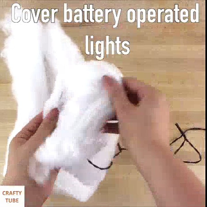 DIY Halloween Spiders in a Jar