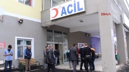 Muş Zırhlı Polis Aracı ile Traktör Çarpıştı: 2?si Ağır 3 Yaralı