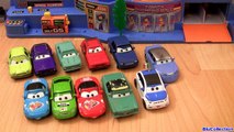 Tomica World Highway Busy Drive Speedway Auto Parking Garage Disney Pixar Cars Takara Tomy for Kids