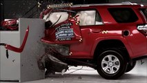 2014 Toyota 4Runner small overlap IIHS crash test