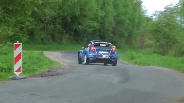 Virajı En İyi Sizce Hangisi Aldı- Honda mı Ford mu-