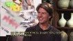 Tiffany phỏng  vấn Tom Cruise trên chương trình Entertainment Weekly