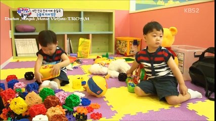 Những màn "khóc thuê" kinh điển của cậu út nhà Song