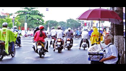 Rơi nước mặt với ông lão mù bên thúng bánh thuẫn